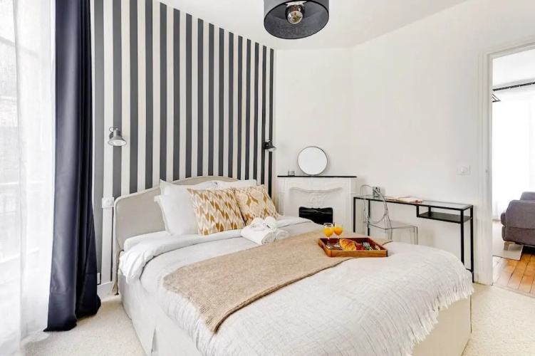 Chic 1BR by Eiffel Tower & Champ de Mars