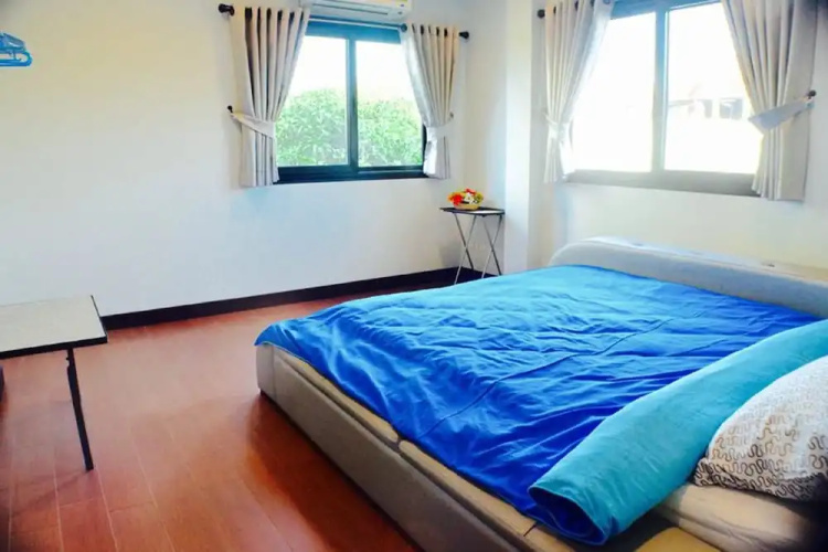 3 Bedroom House @Skytrain