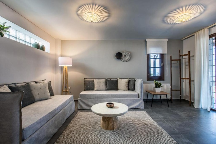 Deluxe Family Suite