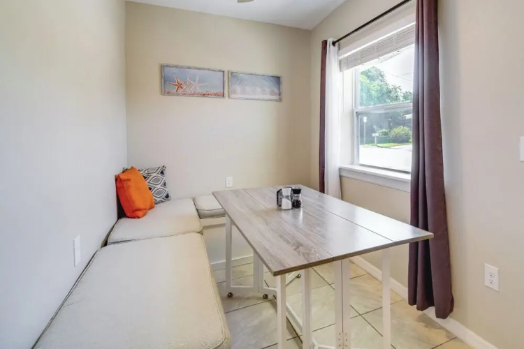 Melbourne Apartment Near Downtown & Beaches!