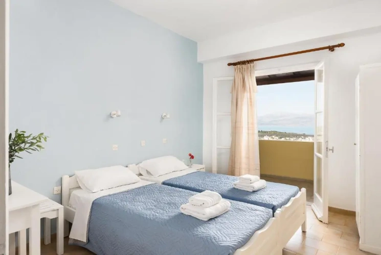 2 Bedrooms Apartment with sea view
