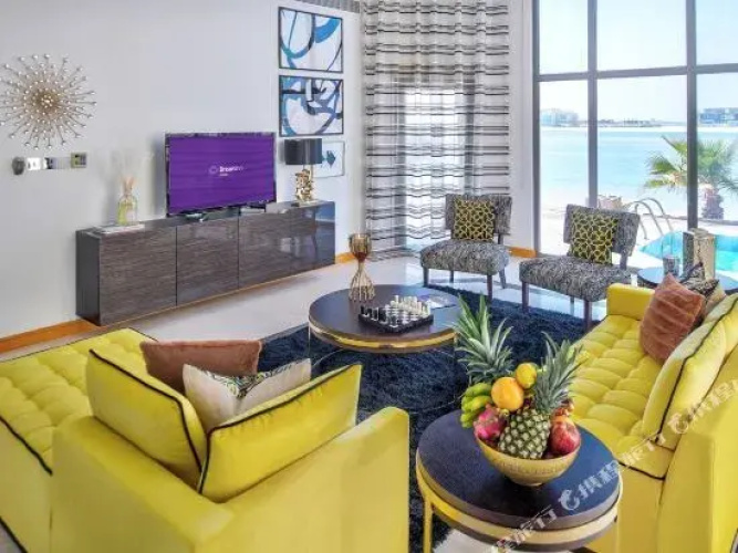 The Palm Jumeirah Villas - Frond E
