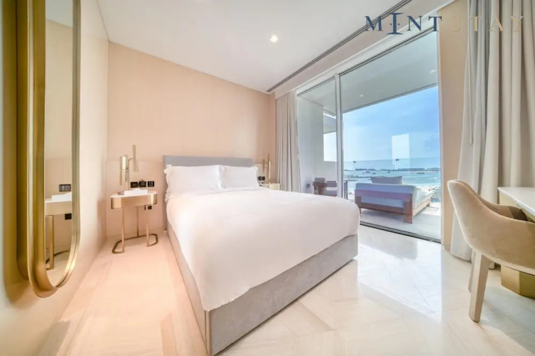 Five Palm Jumeirah 4BR Penthouse w Private Pool