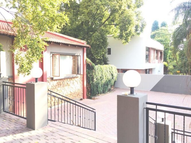 Wegamoyo Guest HouseOver view