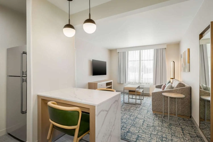 Quadruple Suite