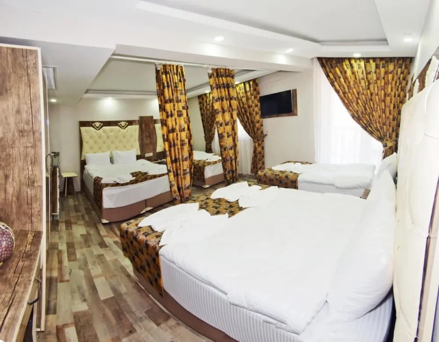 Queen Hotel
