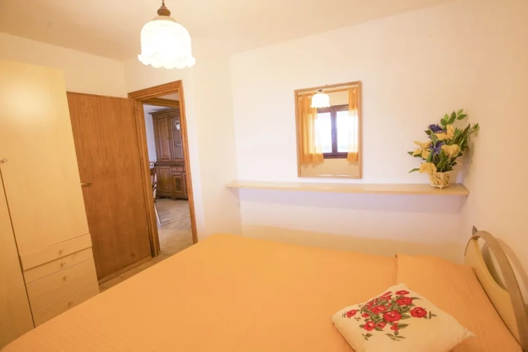 3 Bedrooms Apartment
