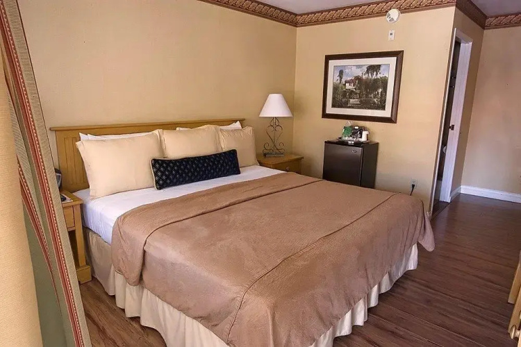 Laguna Beach Inn