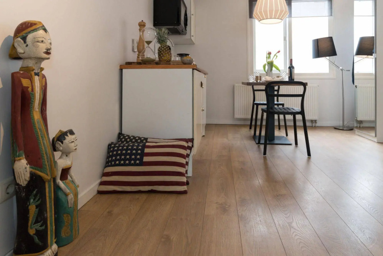 Nieuwezijds Apartments