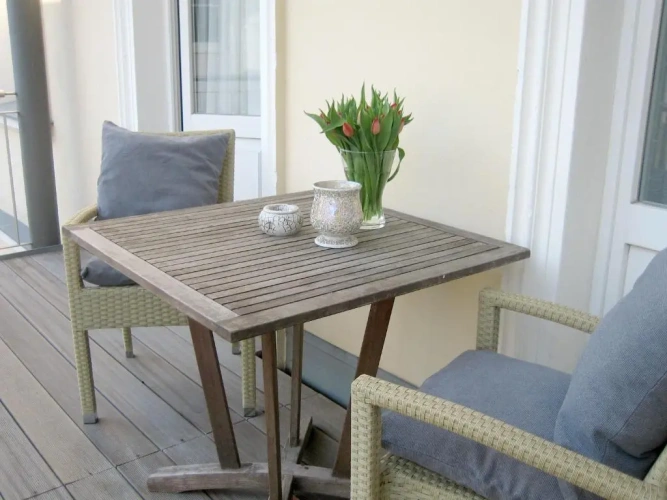 Apartment with balcony