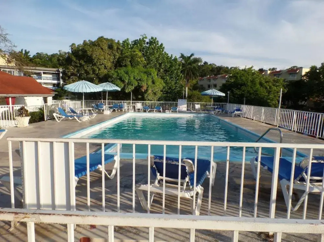 Hipstrip Beach Studio