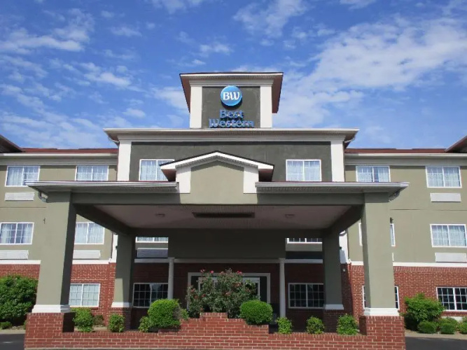Holiday Inn Express Sharon