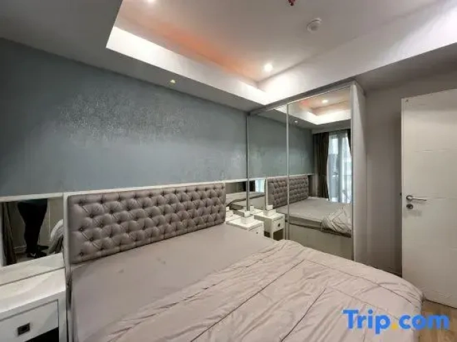 Quadruple Apartment