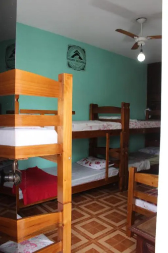 Rio Surf House Hostel e Pousada