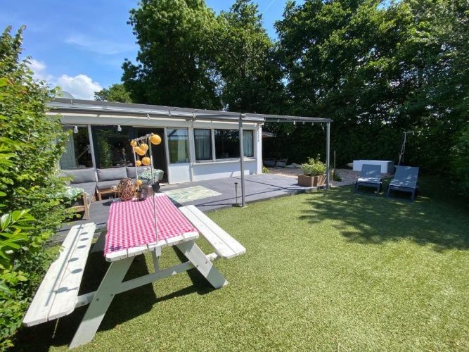 2 Bedrooms Cottage