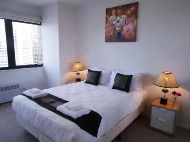 250e Apartments
