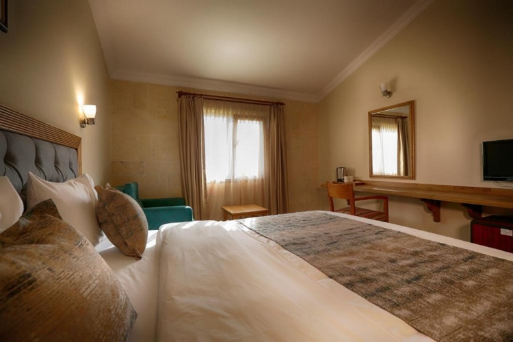 Standard Double room with view