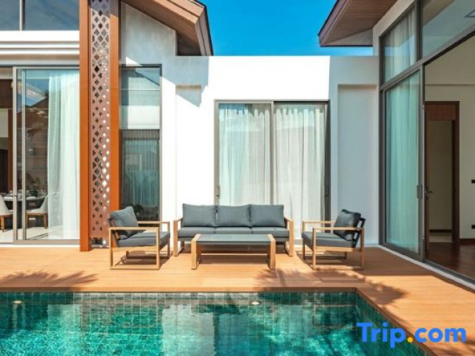 *Quiet Glamour Oasis - 4BR Poolside Sanctuary V186