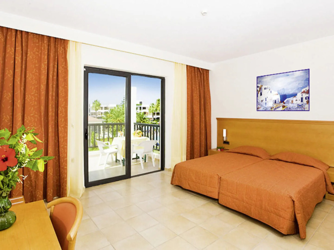 Tigaki Beach Hotel