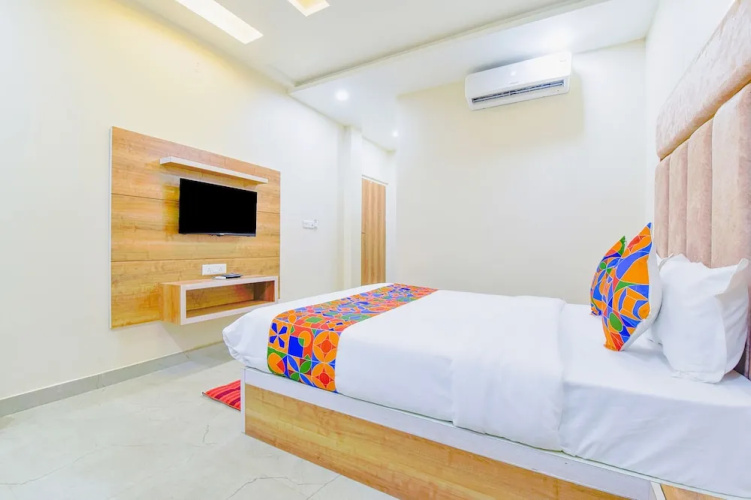 Fabhotel Bohra International