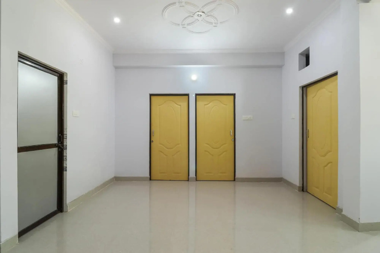 Vgs by OYO Rooms
