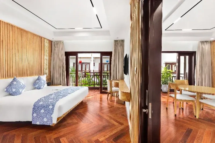 Double Suite with balcony and with garden view