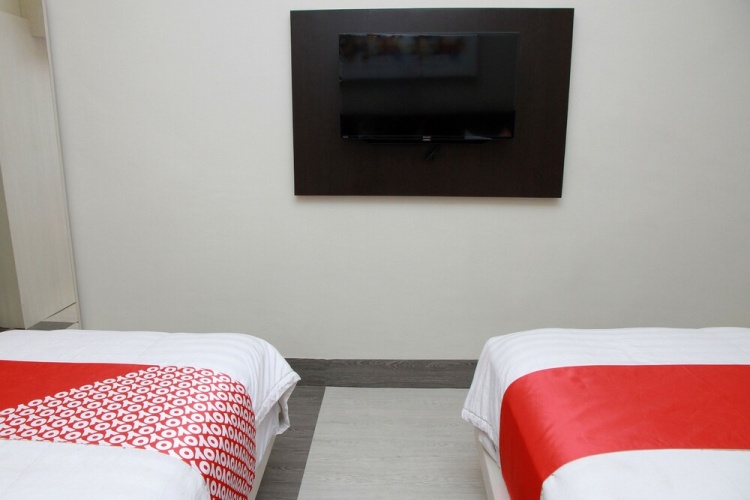 OYO 1656 Parama Su Hotel