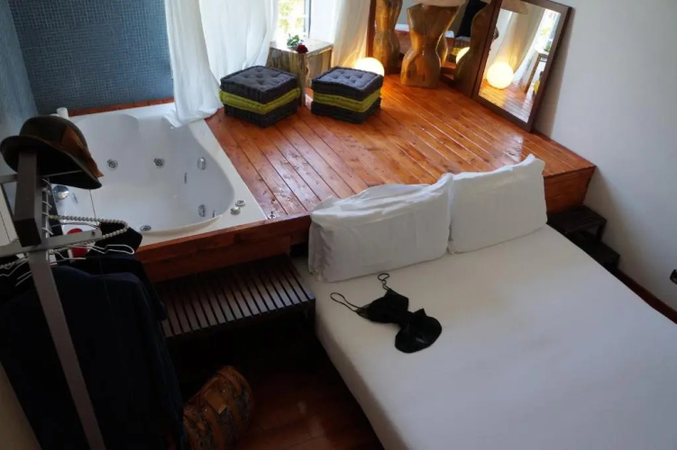 Jacuzzi Rooms