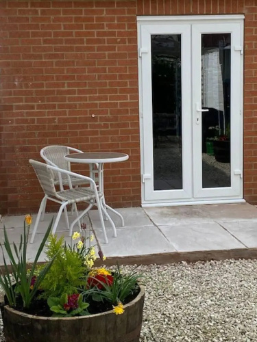Cozy Lodge Sleeps 4 in Barton-upon-humber