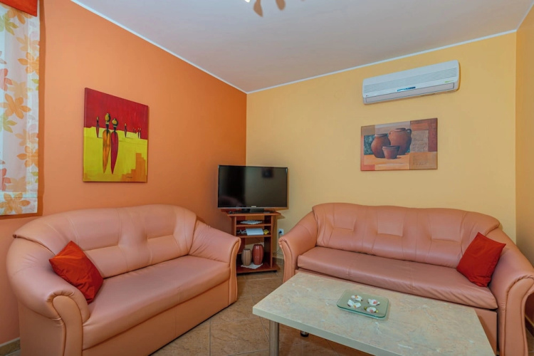 Apartman Mira