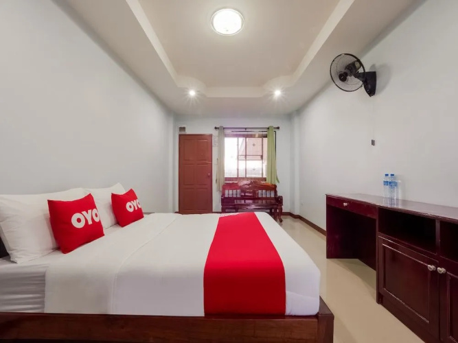 OYO 1087 Udom Khomkham Apartment