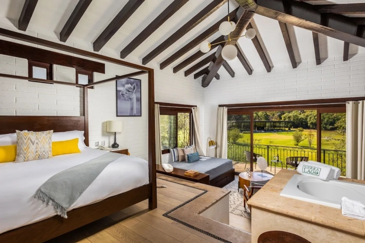 2 Bedrooms Master Suite