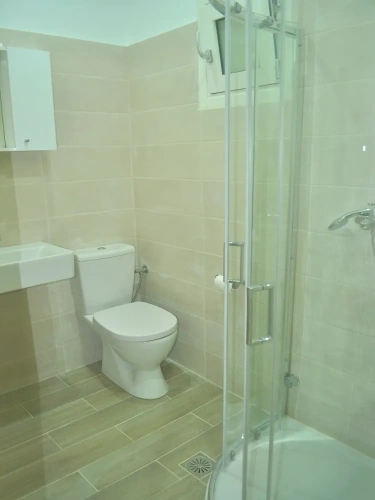 2 Bedrooms Cottage with balcony