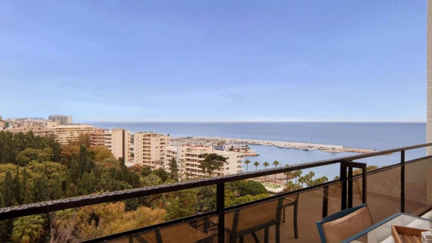 Loft on Marbella Promenade - Skol