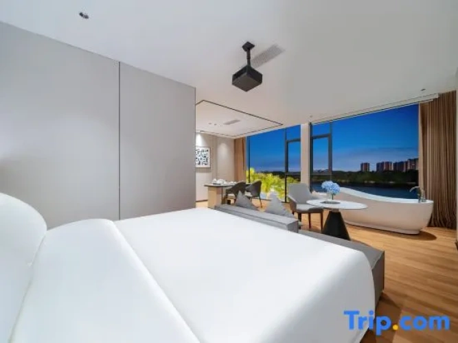 Executive Suite with river view