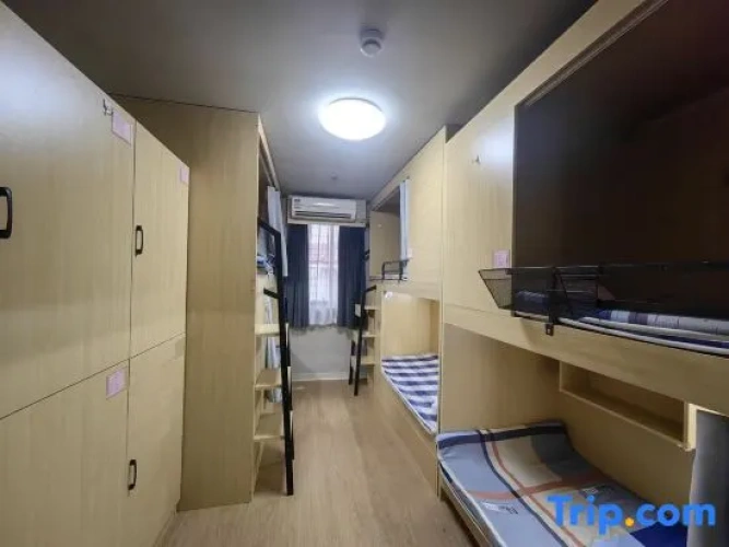 Bed in Dorm (male dorm)
