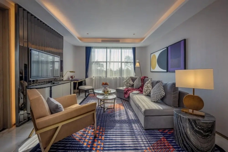 Executive Suite