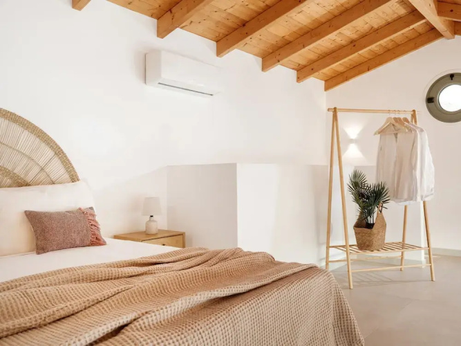 Alyria Sea Side Suites