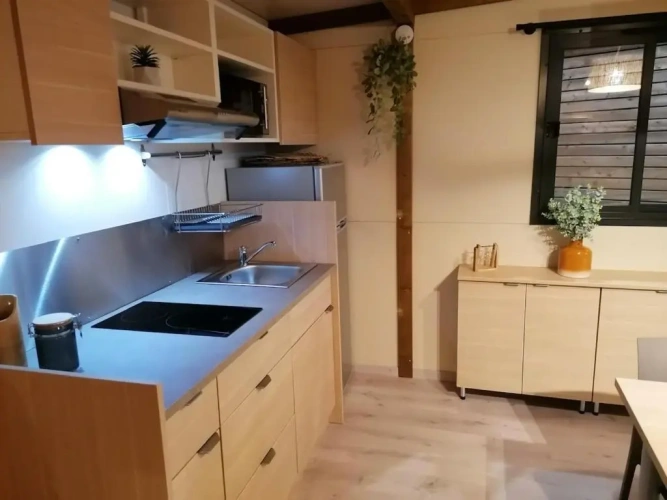 2 Bedrooms Chalet