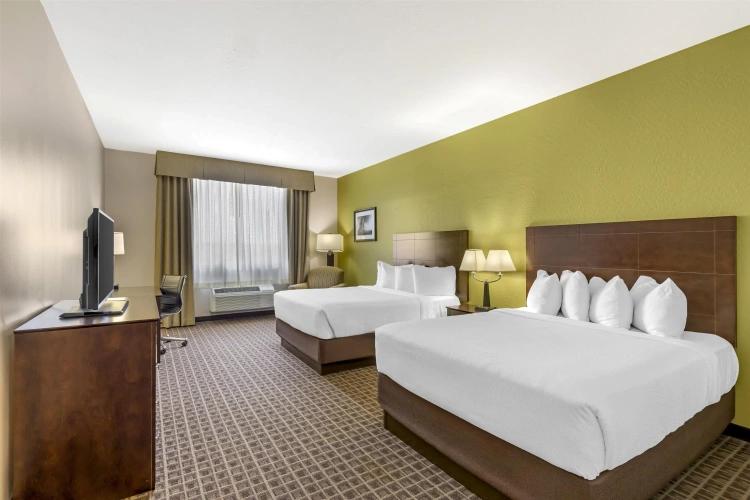 Standard Quadruple room