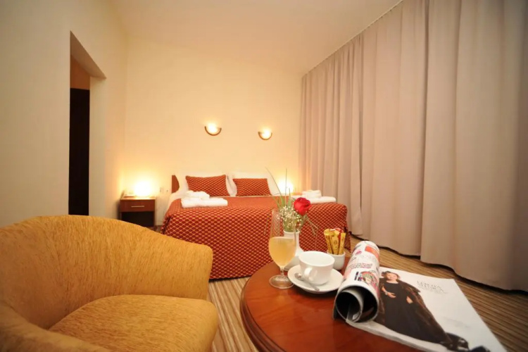 Epinal Hotel Shirok Sokak