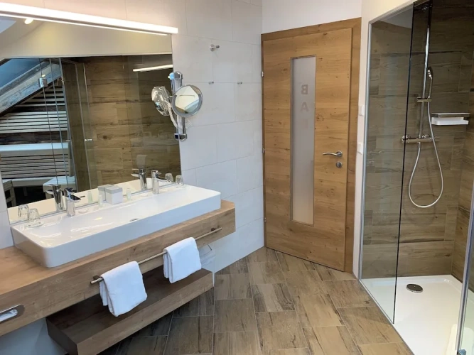 1 Bedroom Deluxe Suite with balcony