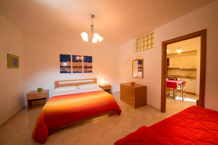 Standard Triple room