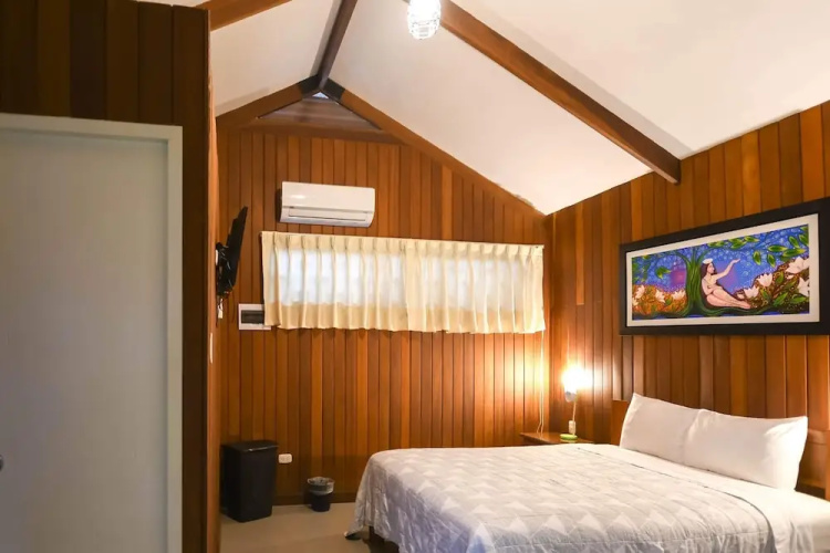 Wakaya Ecolodge