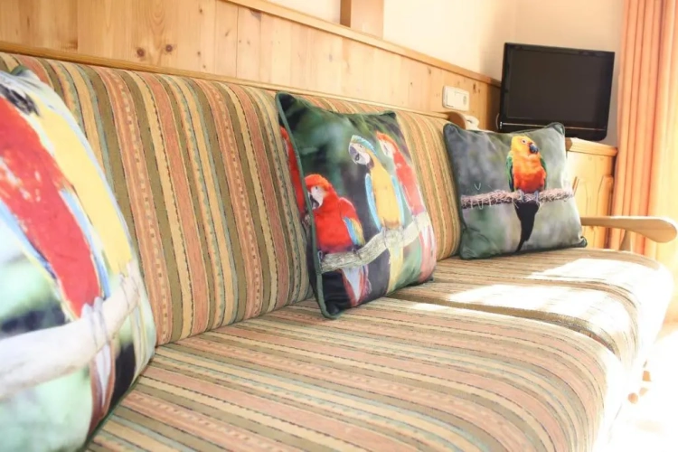 3 Bedrooms Apartment
