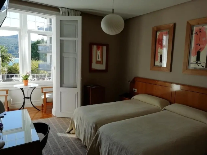 Superior Twin room