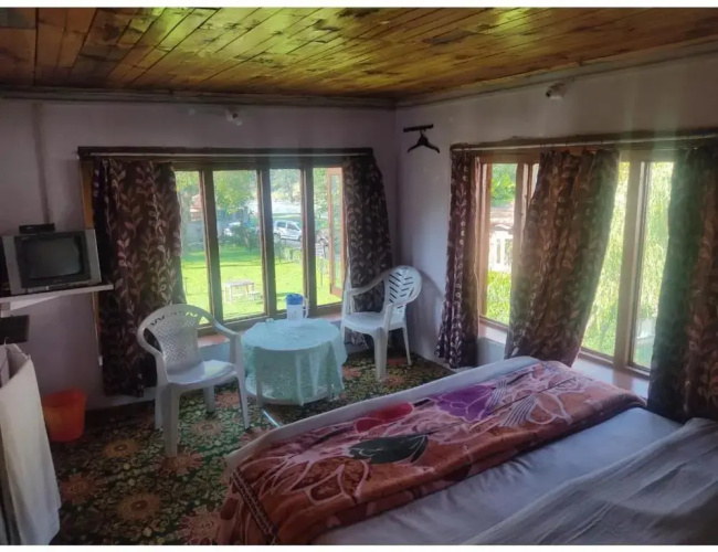 Zebrina Guest House