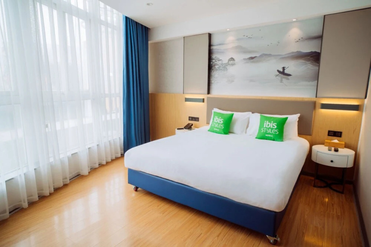 Heroyear Hotel
