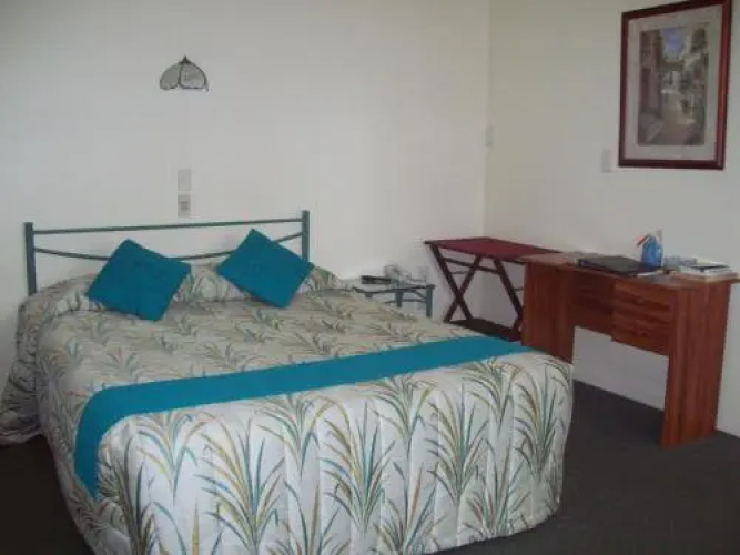 Bentons Motel