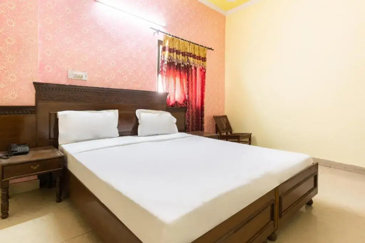 Star Lodge By OYO Rooms